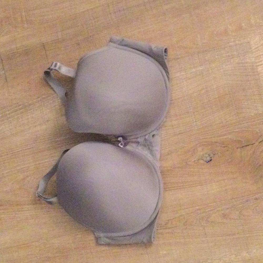 Gray T-shirt bra  push up small discoloration spot